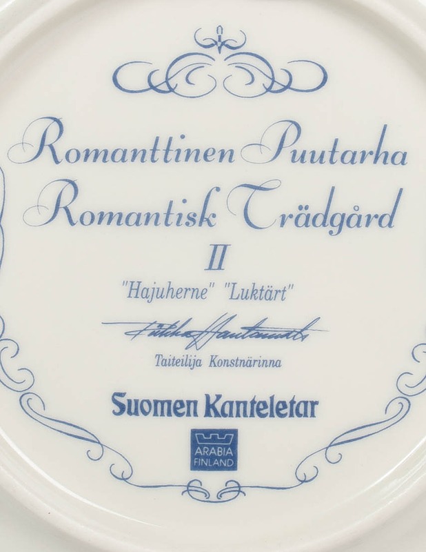 ARABIA Romanttinen puutarha II Hajuherne seinälautanen  - Designsuosikit - 10105551160 - 2