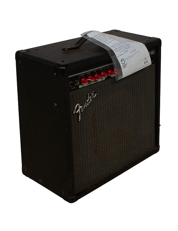 FENDER M-80 -kitaravahvistin (combo)  - Vahvistimet ja soitintarvikkeet - 10105554256 - 0