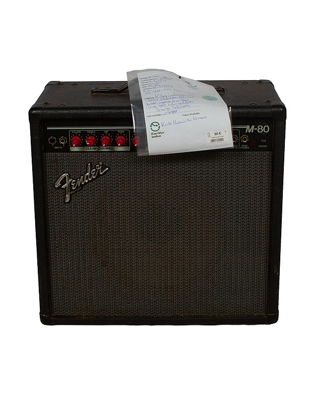 FENDER M-80 -kitaravahvistin (combo)  - Vahvistimet ja soitintarvikkeet - 10105554256 - 1