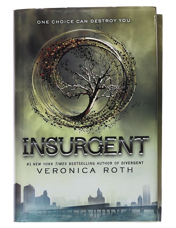 Insurgent - Veronica Roth - Romaanit ja novellit - 10105557256 - 0