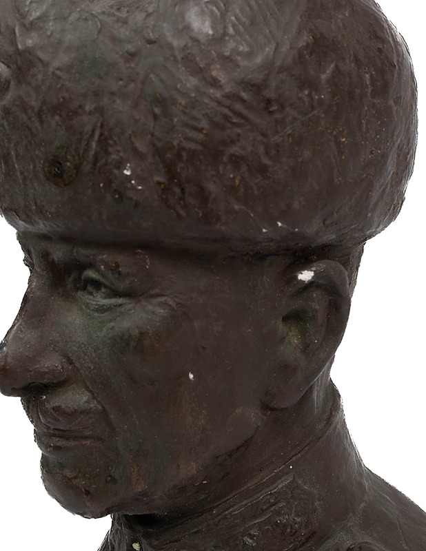 Mannerheim rintakuva - Koriste-esineet - 10105558945 - 3