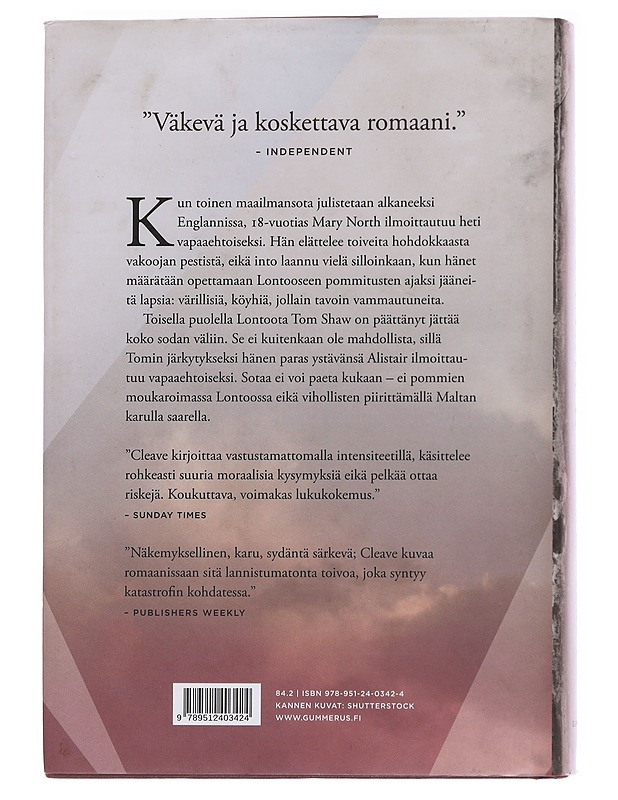 Sodassa ja rakkaudessa - Cleave, Chris - Romaanit ja novellit - 10105562325 - 1