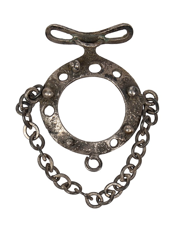 Hopeinen amuletti - Askartelu - 10105562817 - 0