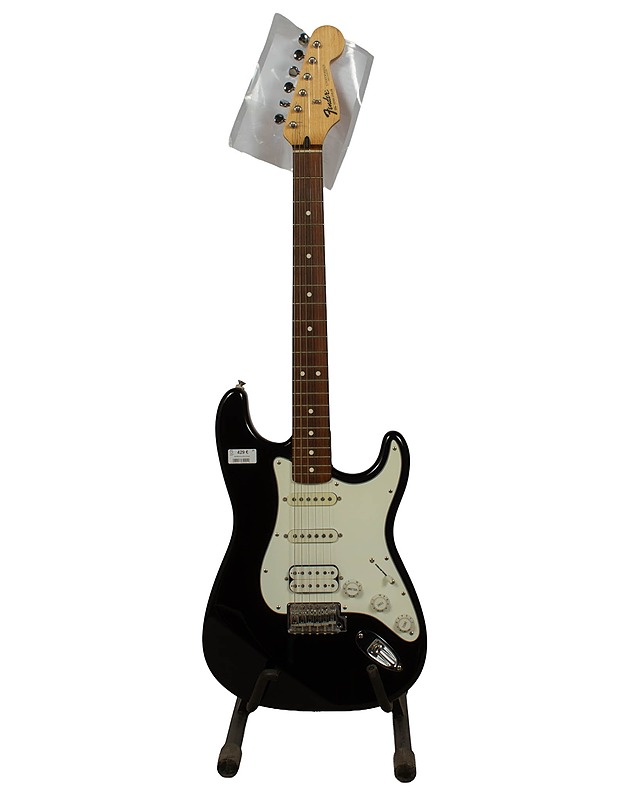 FENDER STRATOCASTER -sähkökitara  - Soittimet - 10105565365 - 1