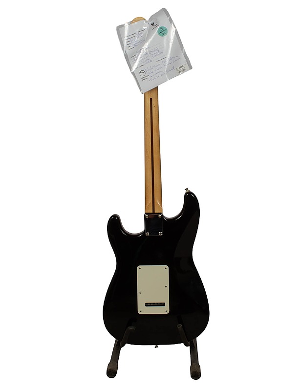 FENDER STRATOCASTER -sähkökitara  - Soittimet - 10105565365 - 2