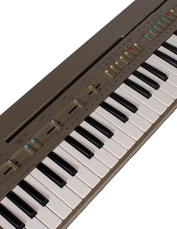 YAMAHA PC-100 -kosketinsoitin  - Soittimet - 10105565877 - 2