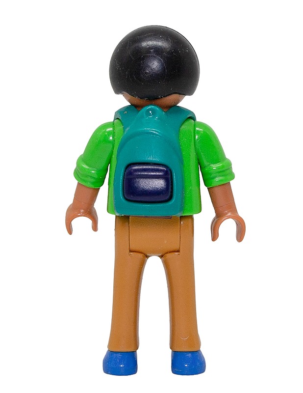 PLAYMOBIL Poika vihreällä takilla ja repulla figuuri - Lasten figuurit - 10105566045 - 1