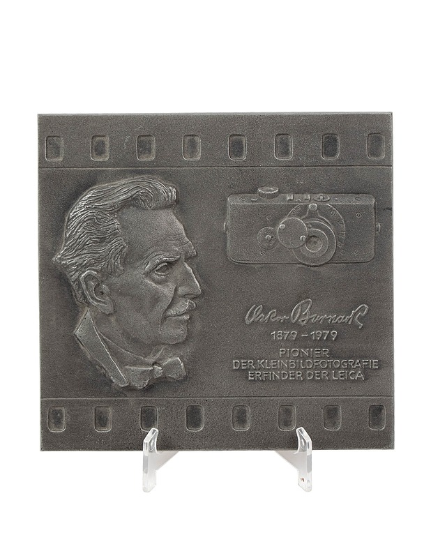 Oskar Barnack 1879-1979 muistolaatta - Koriste-esineet - 10105569530 - 0