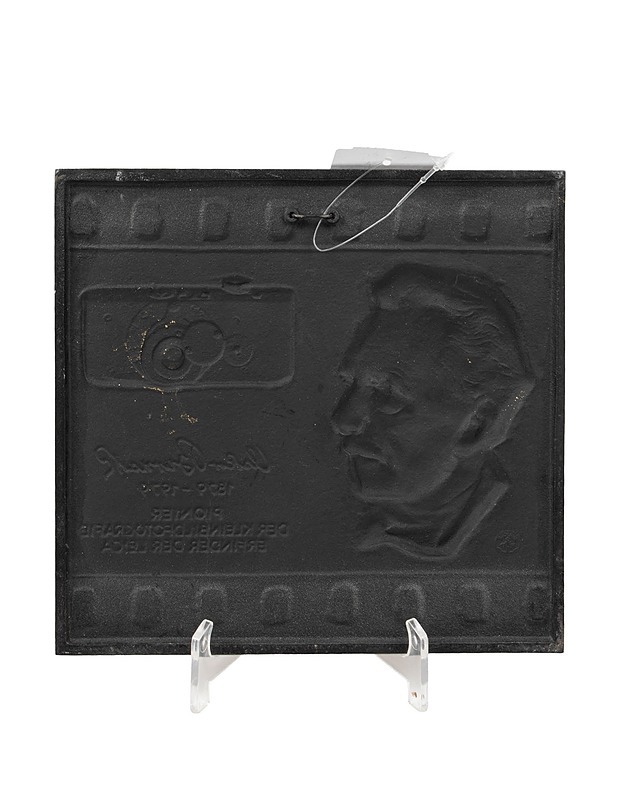 Oskar Barnack 1879-1979 muistolaatta - Koriste-esineet - 10105569530 - 1