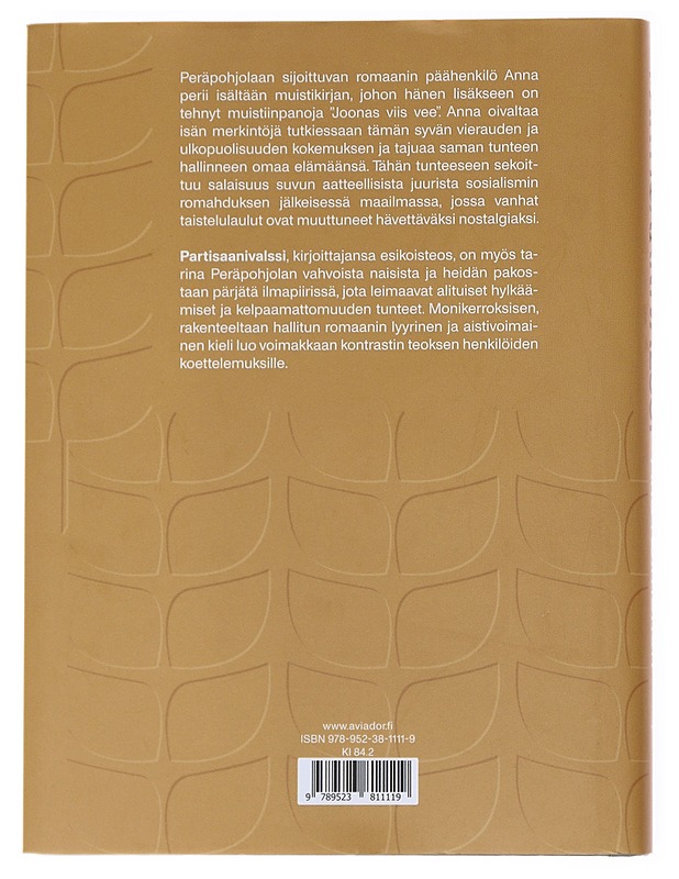 Partisaanivalssi - Anu Kolmonen - Romaanit ja novellit - 10105569548 - 1
