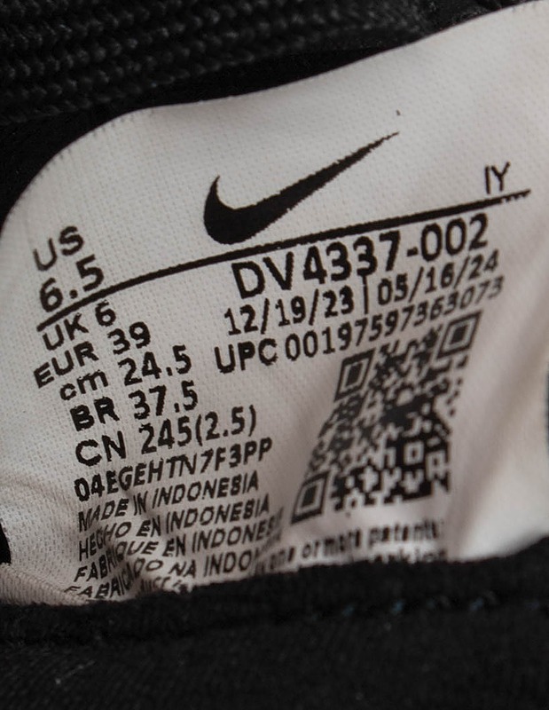 NIKE TIEMPO  -jalkapallokengät, koko 39  - Muut urheiluvälineet ja vapaa-aika - 10105570395 - 2