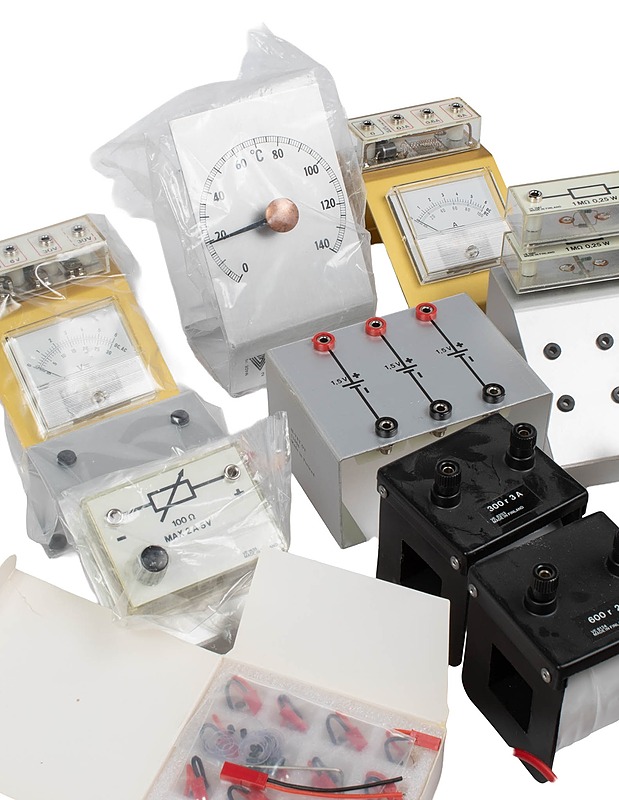 Sarja mittalaitteita ja komponentteja - Muu elektroniikka - 10105572888 - 2
