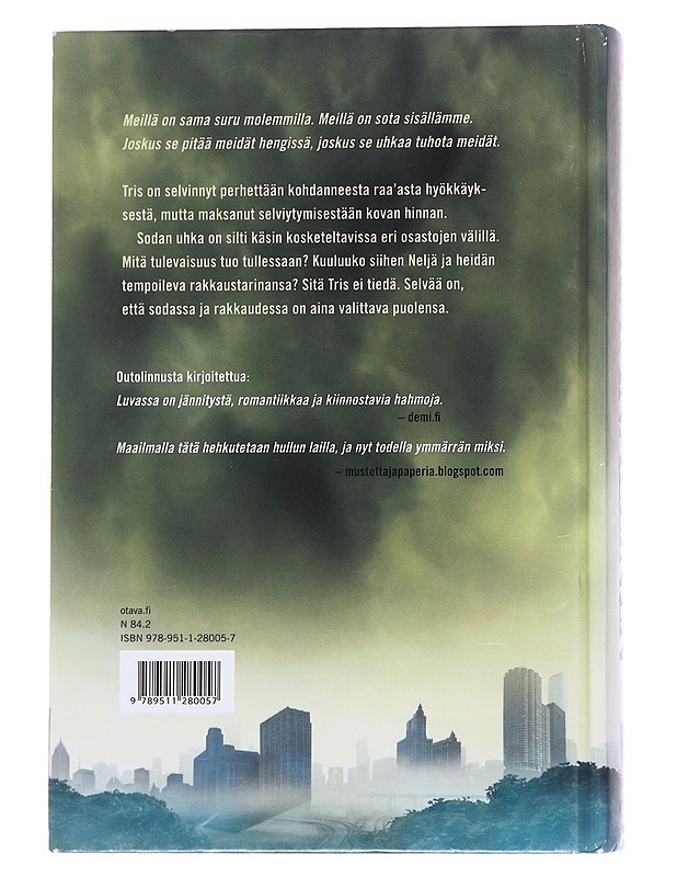 Kapinallinen - Roth, Veronica - Fantasia- ja scifi - 10105573049 - 1