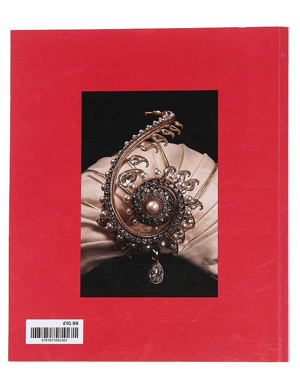 Modern Royal Fashion: Seven royal women and their style - Deirdre Murphy - Historiakirjat - 10105573732 - 1