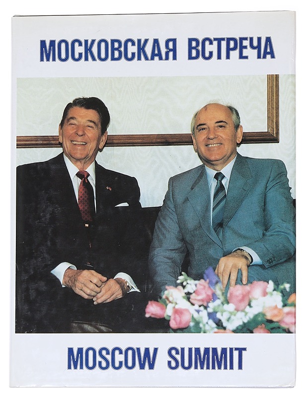 Moscow summit - Tietokirjat - 10105574097 - 0