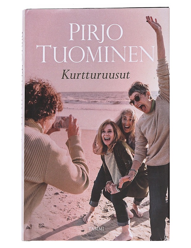 Kurtturuusut - Pirjo Tuominen - Romaanit ja novellit - 10105574523 - 0