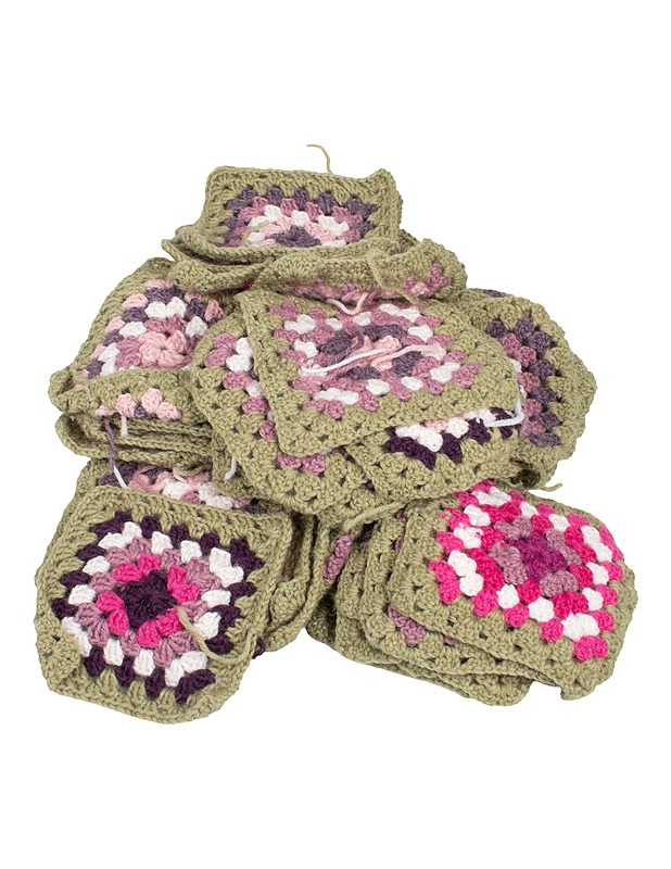 Isoäidin Neliö, 14x14 cm - 33kpl - Ompelu - 10105576599 - 0