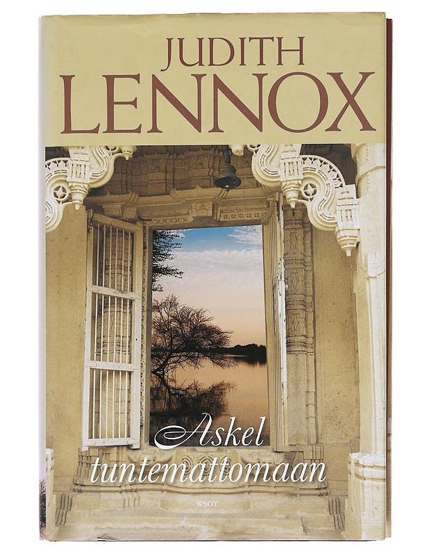 Askel tuntemattomaan - Lennox, Judith - Romaanit ja novellit - 10105577724 - 0