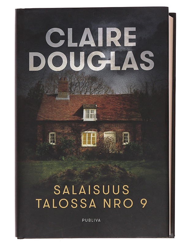 Salaisuus talossa nro 9 - Douglas, Claire - Romaanit ja novellit - 10105583361 - 0