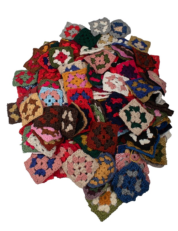 Isoäidin neliöt, 7x7 cm, n.170 kpl/pss - Käsityö - 10105586415 - 0