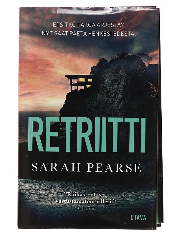 Retriitti - Pearse, Sarah - Jännitys ja dekkarit - 10105587274 - 0