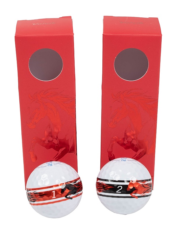 Volvik Axia Premium golfgpallo -lahjasetti 2026, 4 kpl + pallomerkki - Golf - 10105591001 - 1