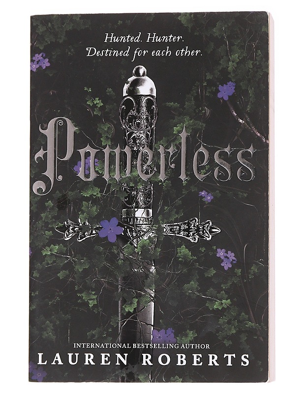 Powerless - Lauren Roberts - Nuorten kirjat - 10105592288 - 0