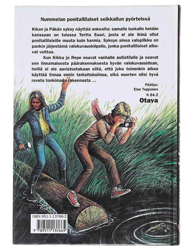 Ponitalli ja varjojen linna - Merja Jalo - Nuorten kirjat - 10105592400 - 1