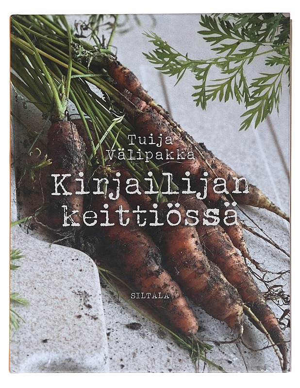 Kirjailijan keittiössä - Tuija Välipakka - Tietokirjat - 10105592417 - 0
