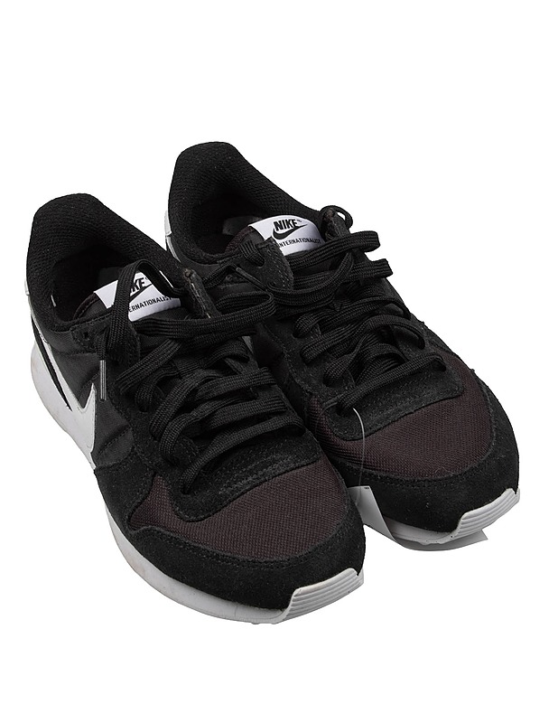 NIKE Internationalist tennarit, 39 - Naisten kävelykengät ja tennarit - 10105593064 - 0