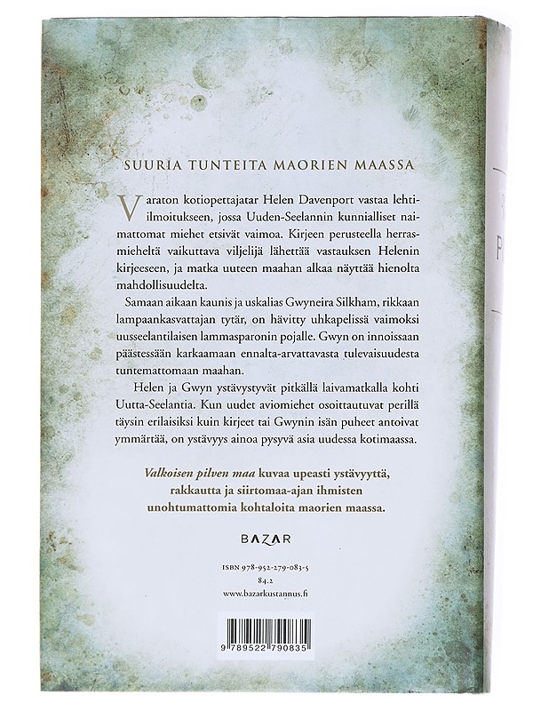 Valkoisen pilven maa - Lark, Sarah - Romaanit ja novellit - 10105593180 - 1