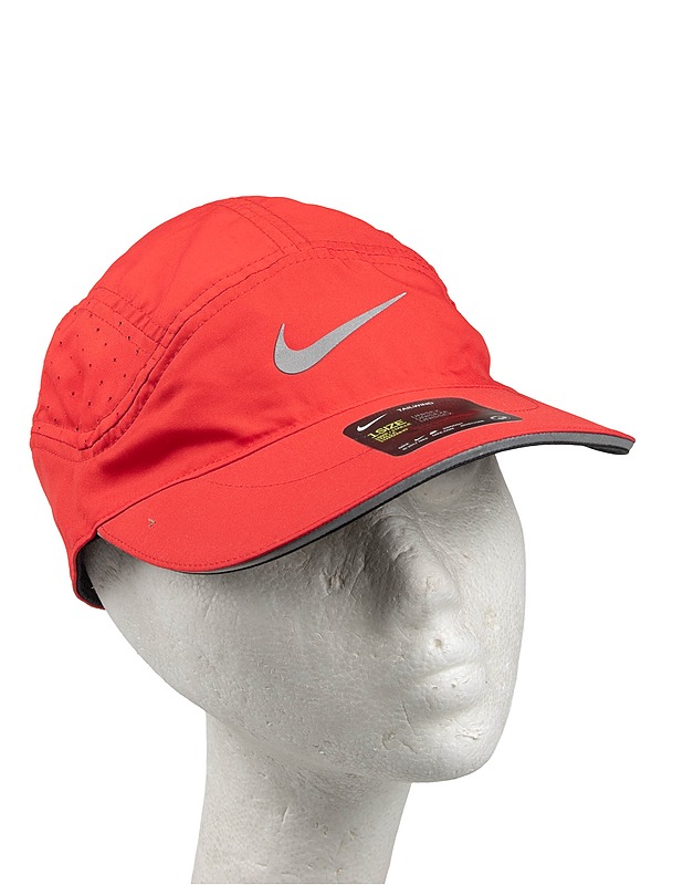 NIKE Tailwind lippalakki - Asusteet - 10105593216 - 0
