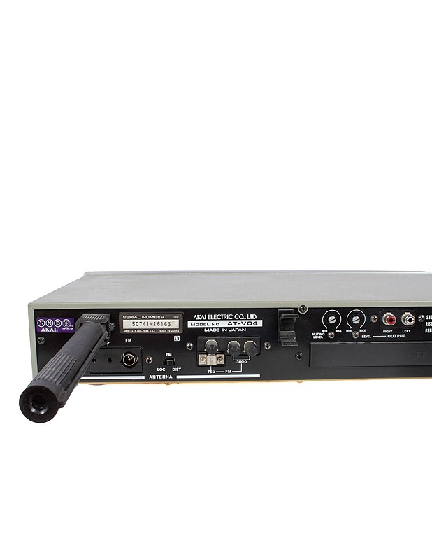 AKAI AM-UO2 vahvistin ja AT-V04 FM/AM viritin - Audio - 10105594896 - 4
