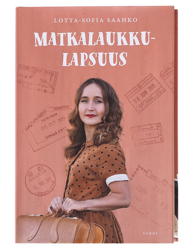 Matkalaukkulapsuus - Saahko, Lotta-Sofia - Elämäkerrat ja muistelmat - 10105595541 - 0