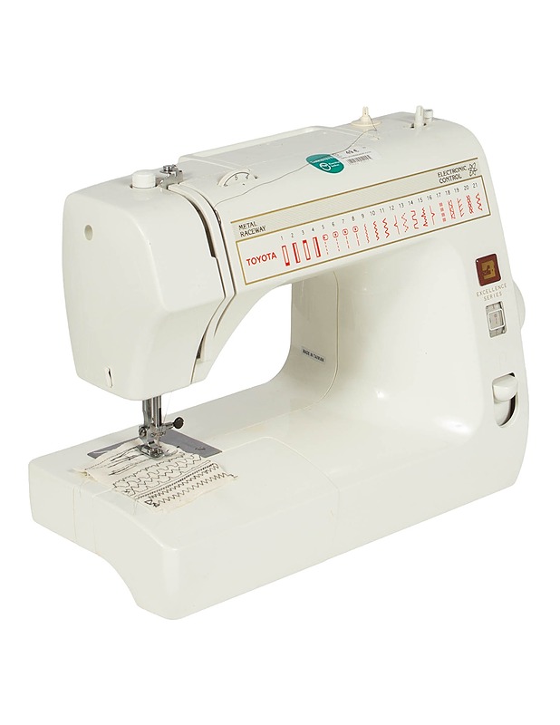 TOYOTA Metalraceway -ompelukone  - Kodinkoneet - 10105595614 - 1