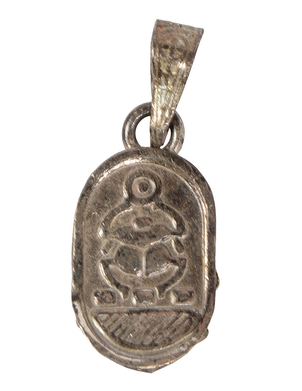 Skarabee amuletti, noin 2 cm - Askartelu - 10105595700 - 0