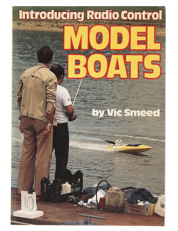 Introducing radio control model boats - Vic Smeed - Harrastekirjat - 10105600830 - 0