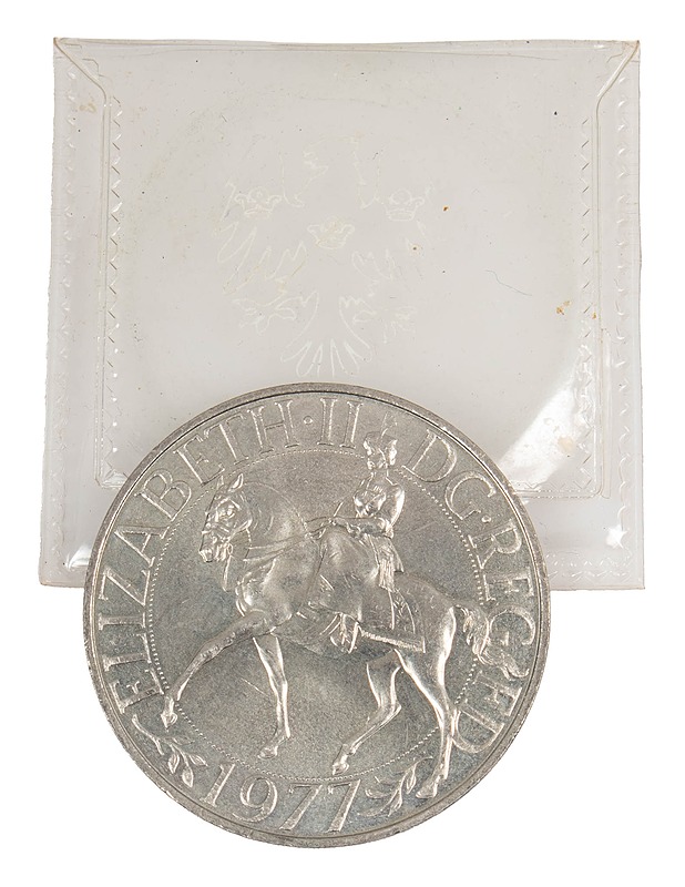 1977 Elisabet II:n juhlavuoden kruunukolikko - Muut sisustustavarat - 10105602862 - 0