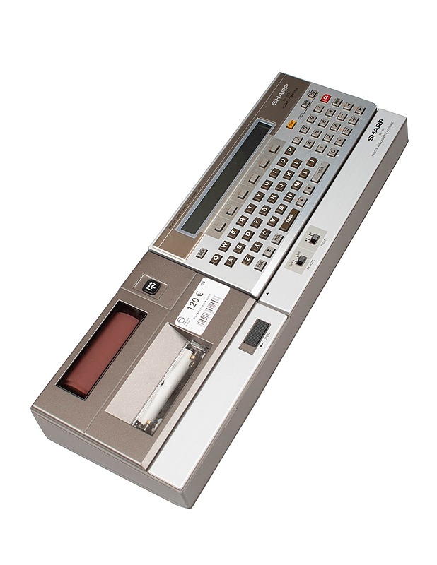 SHARP PC-1500 -taskutietokone  - Kodinkoneet - 10105604132 - 1