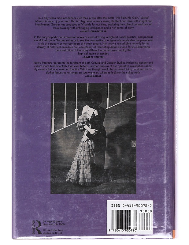Vested interests : cross-dressing & cultural anxiety - Marjorie Garber - Romaanit ja novellit - 10105606436 - 1