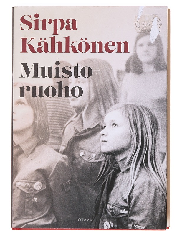 Muistoruoho - Sirpa Kähkönen - Romaanit ja novellit - 10105607162 - 0