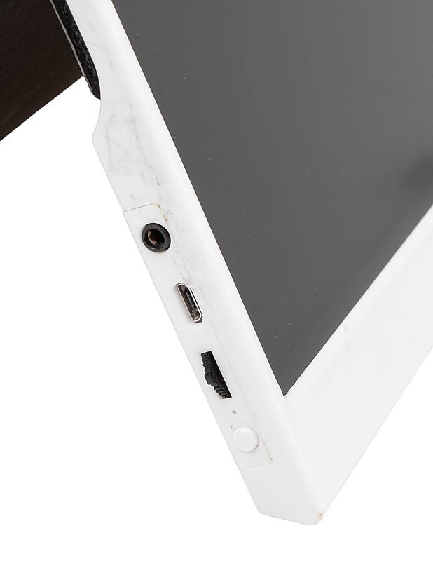 Kiinalainen 16" LCD-näyttö  - Tietokoneet - 10105607522 - 3