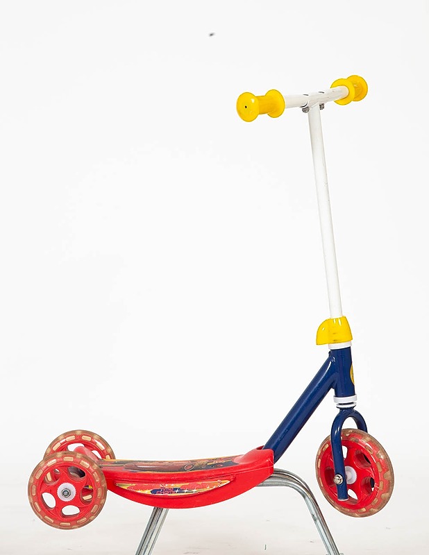 DISNEY Salama Mc Queen 3-pyöräinen potkulauta - Erikoispyörät - 10105611077 - 0
