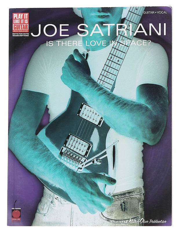 Is there love in space? - Satriani, Joe - Musiikki- ja elokuvakirjat - 10105612928 - 0