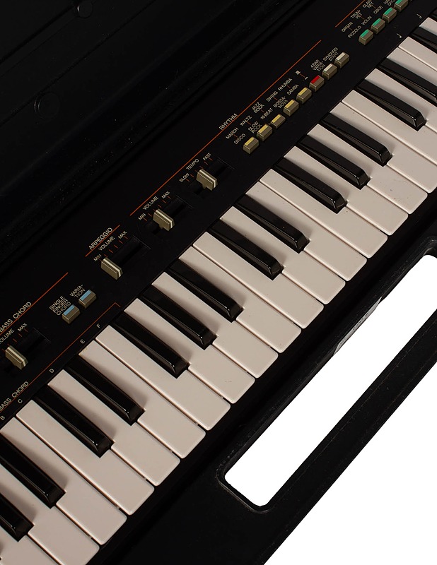YAMAHA PortaSound kannettava kosketinsoitin, musta - Soittimet - 10105613595 - 1