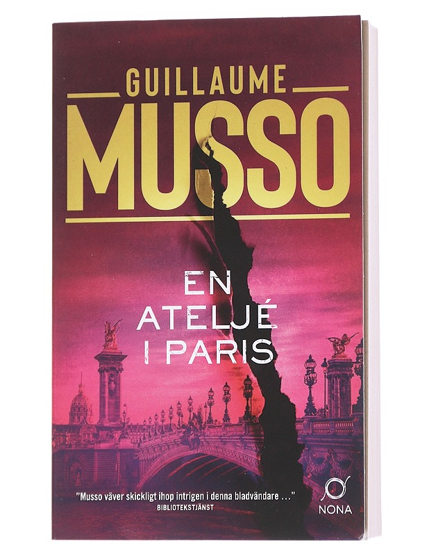 En ateljé i Paris - Musso, Guillaume - Romaanit ja novellit - 10105613921 - 0