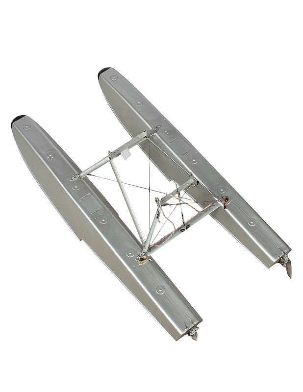 Hangar 9 HAN4580 1/4 Scale Floats -kellukesarja - Muut urheiluvälineet ja vapaa-aika - 10105615080 - 1