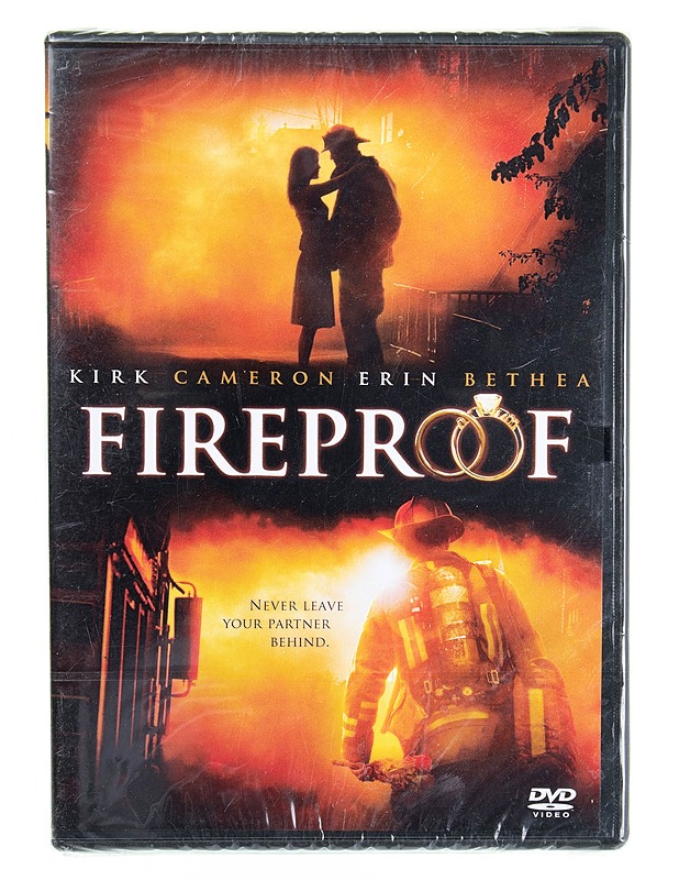 Fireproof - DVD - DVD-elokuvat - 10105615222 - 0