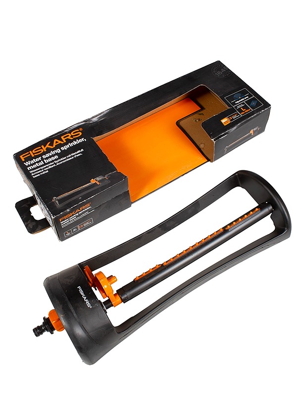 FISKARS metallijalustainen keinusadetin - Rakennustarvikkeet - 10105615317 - 0