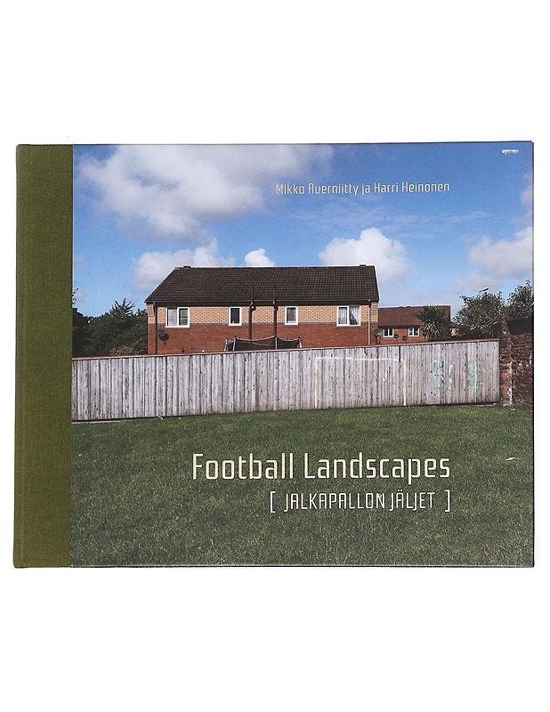 Football landscape, jalkapallon jäljet - Auerniitty, Mikko - Tietokirjat ja oppaat - 10105615500 - 0
